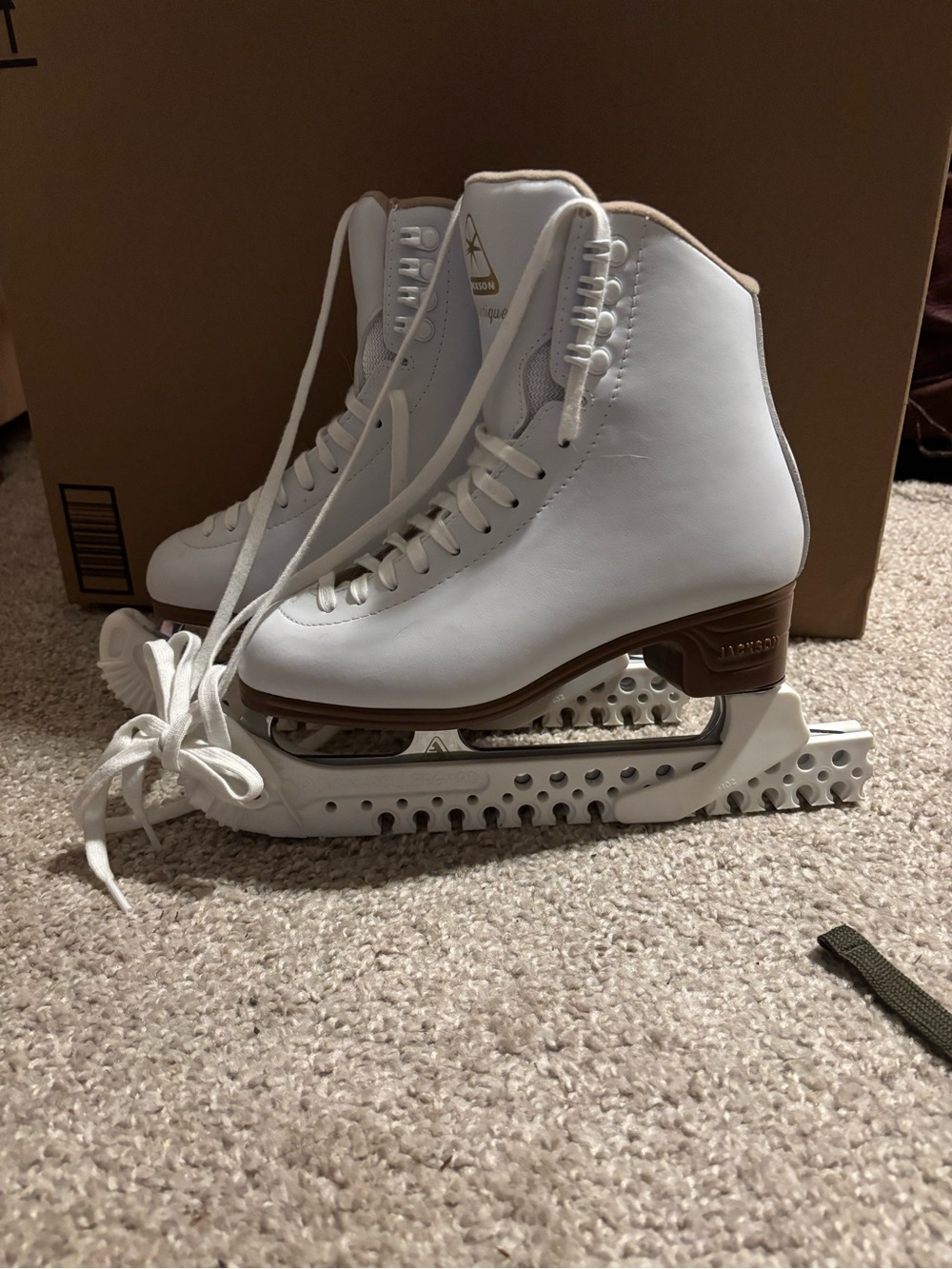 JACKSON Mystique Figure Skates